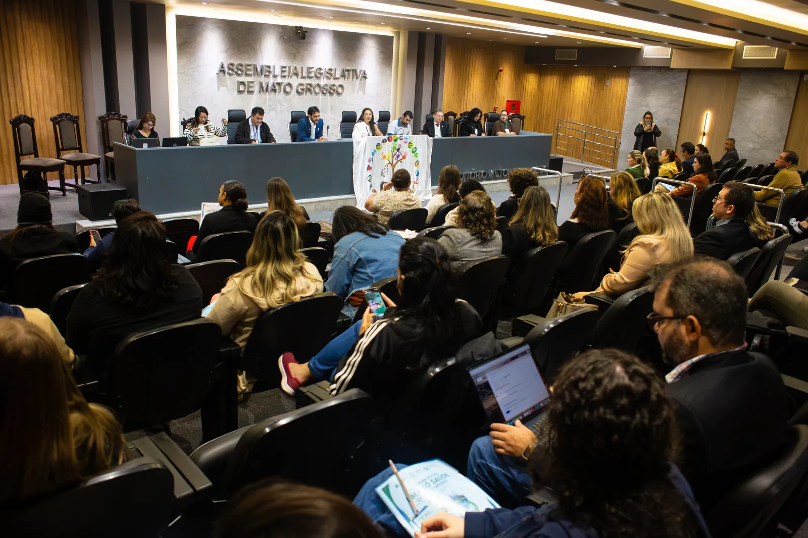 Apresentação sobre o conceito de Uma Só Saúde durante o fórum