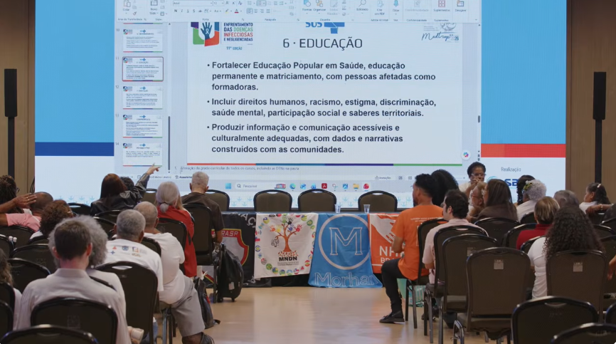 Leitura e validação coletiva das proposições da Carta do 11º Fórum